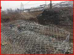 鍍高爾凡雷諾護(hù)墊邊坡加固